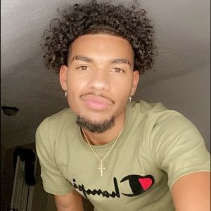 Meet your Posher, Airik